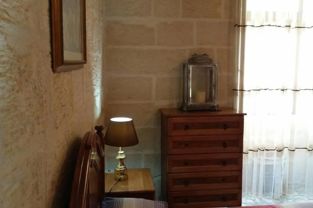 Vittoriosa Holiday Apartment Rental With Ac 0*, Birgu