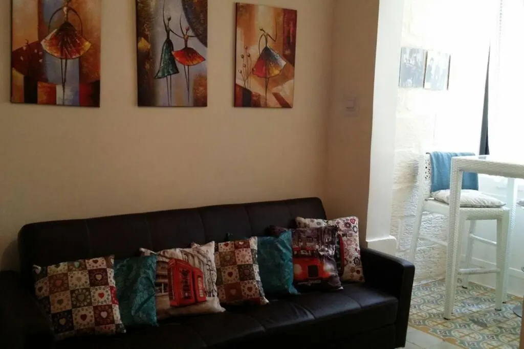 Vittoriosa Holiday Apartment Rental With Ac