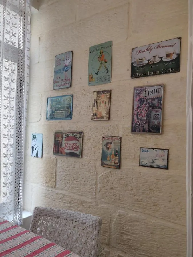 Vittoriosa Holiday Apartment Rental With Ac Malta