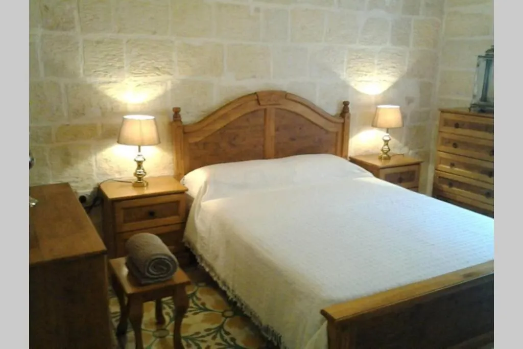 Vittoriosa Holiday Apartment Rental With Ac 0*, Birgu