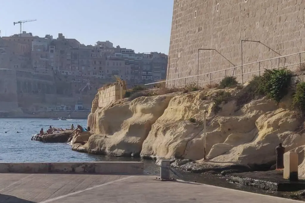 Vittoriosa Holiday Apartment Rental With Ac Malta