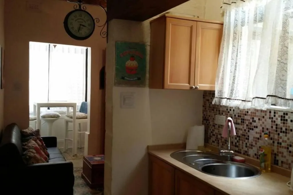 Vittoriosa Holiday Apartment Rental With Ac